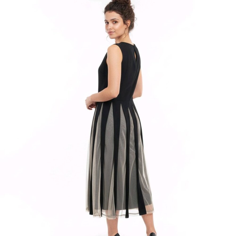 A-Line Scoop Neck Knee-Length Tulle Cocktail Dress - Picture 2 of 6
